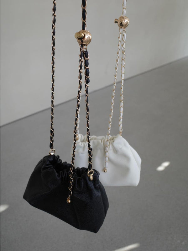 ball chain shoulder bag / black
