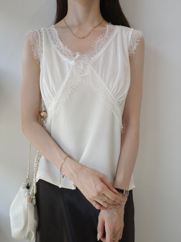velvet lace dramatic top / white