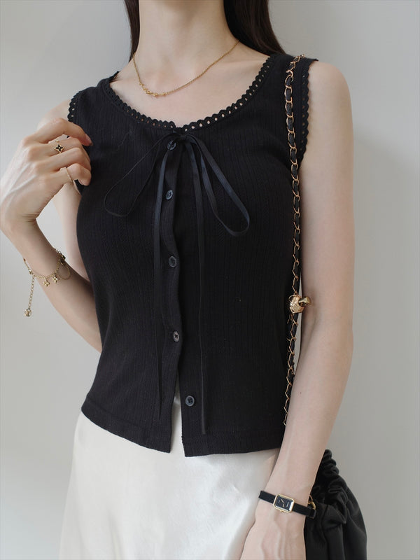 picot lace ribbon top / black